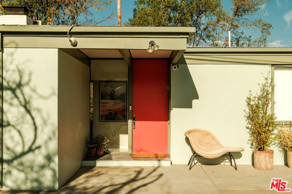 main property photo 59