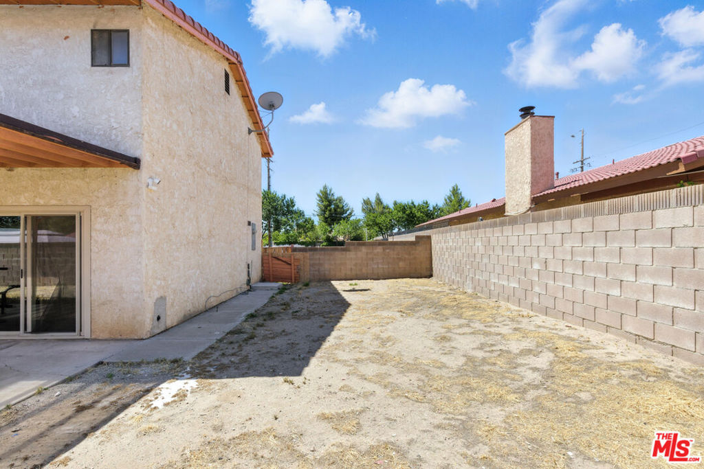 main property photo 22