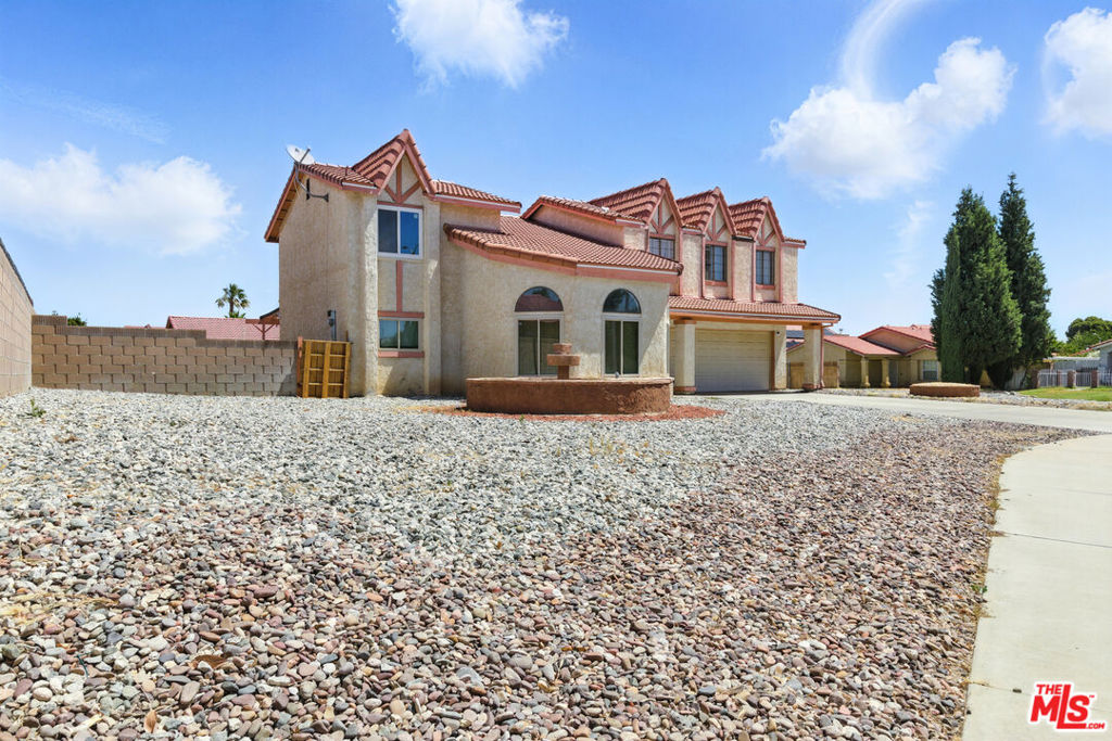 main property photo 3