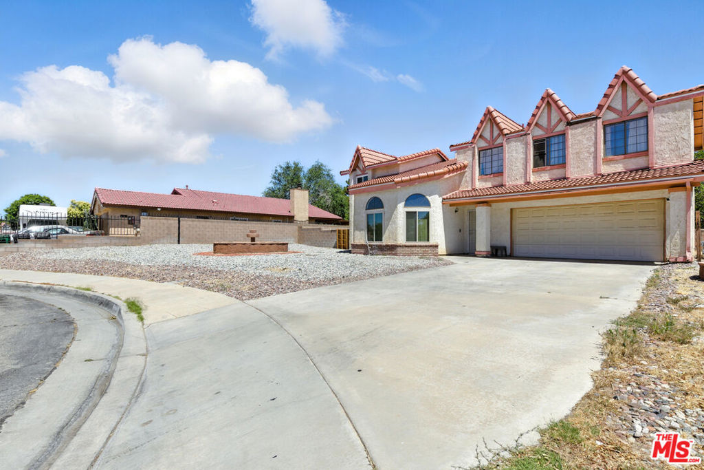 main property photo 4
