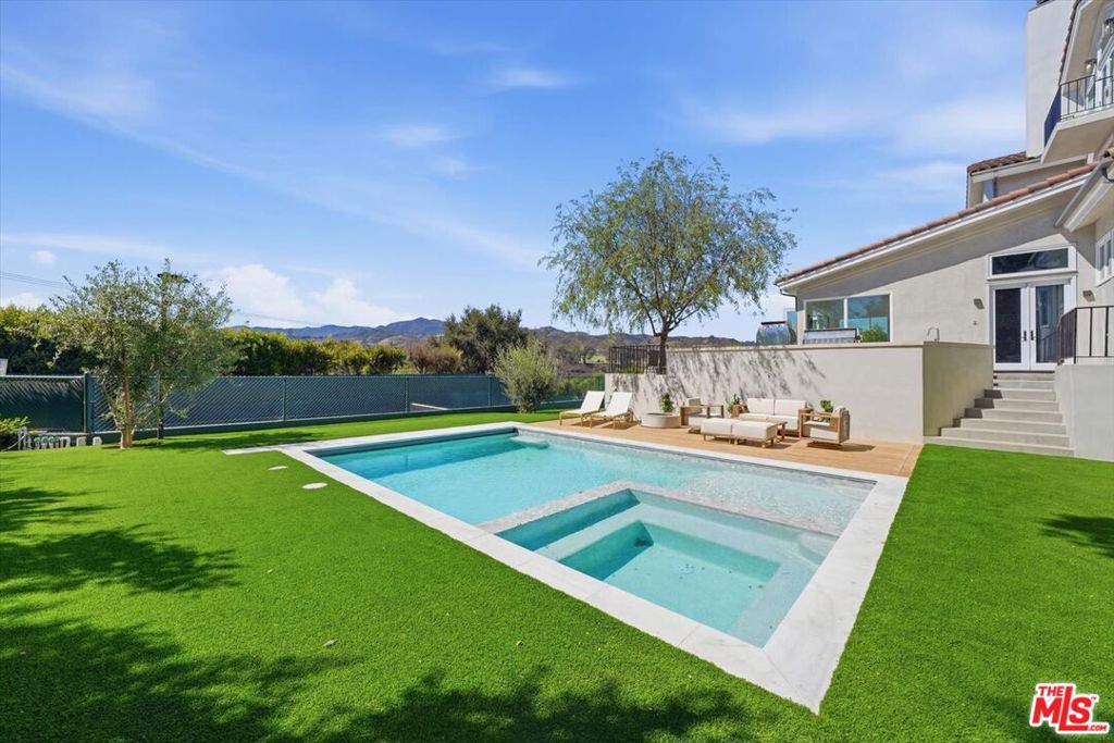 main property photo 59