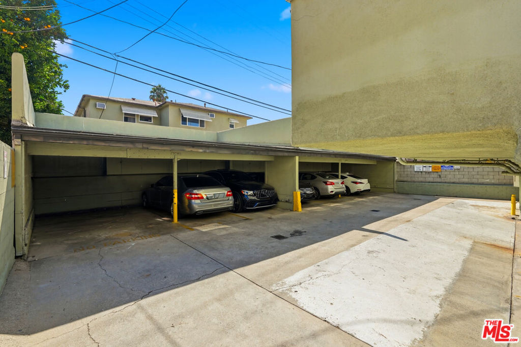 main property photo 12