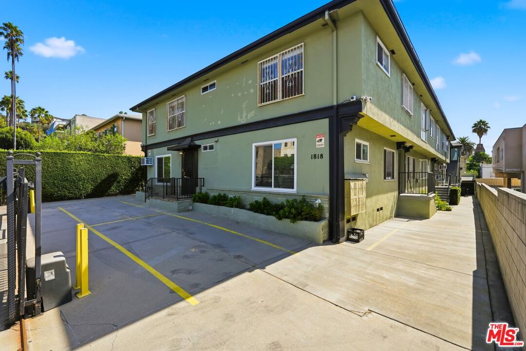 main property photo 14