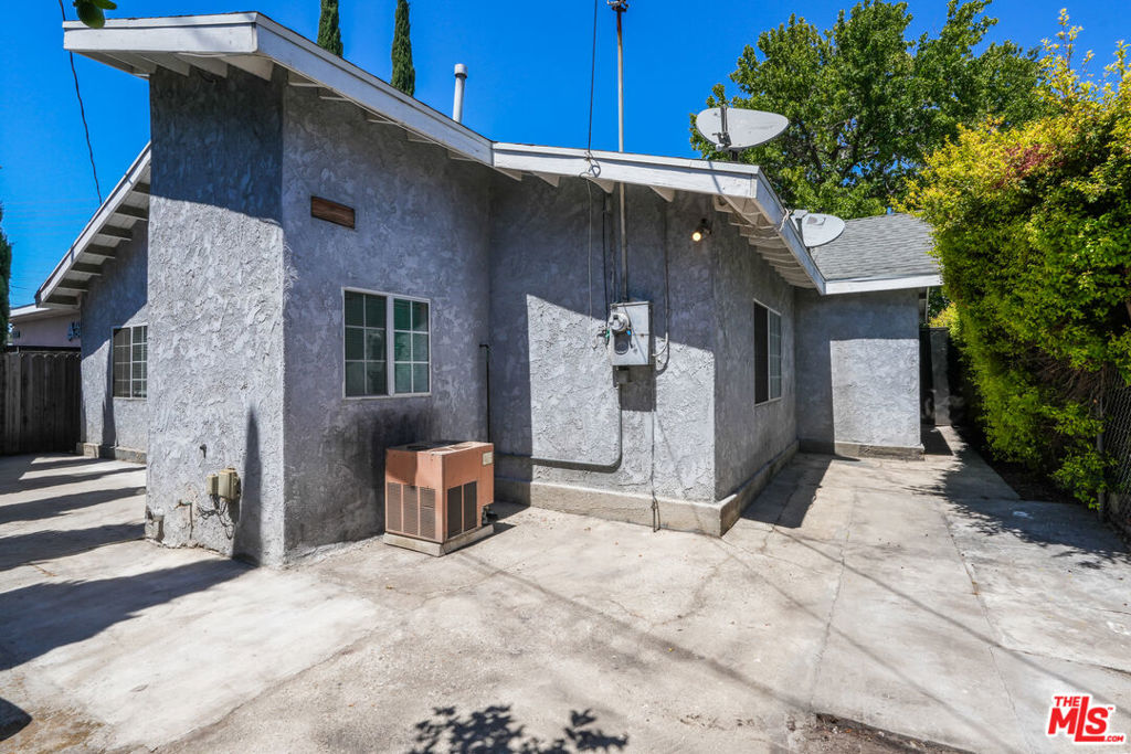 main property photo 27