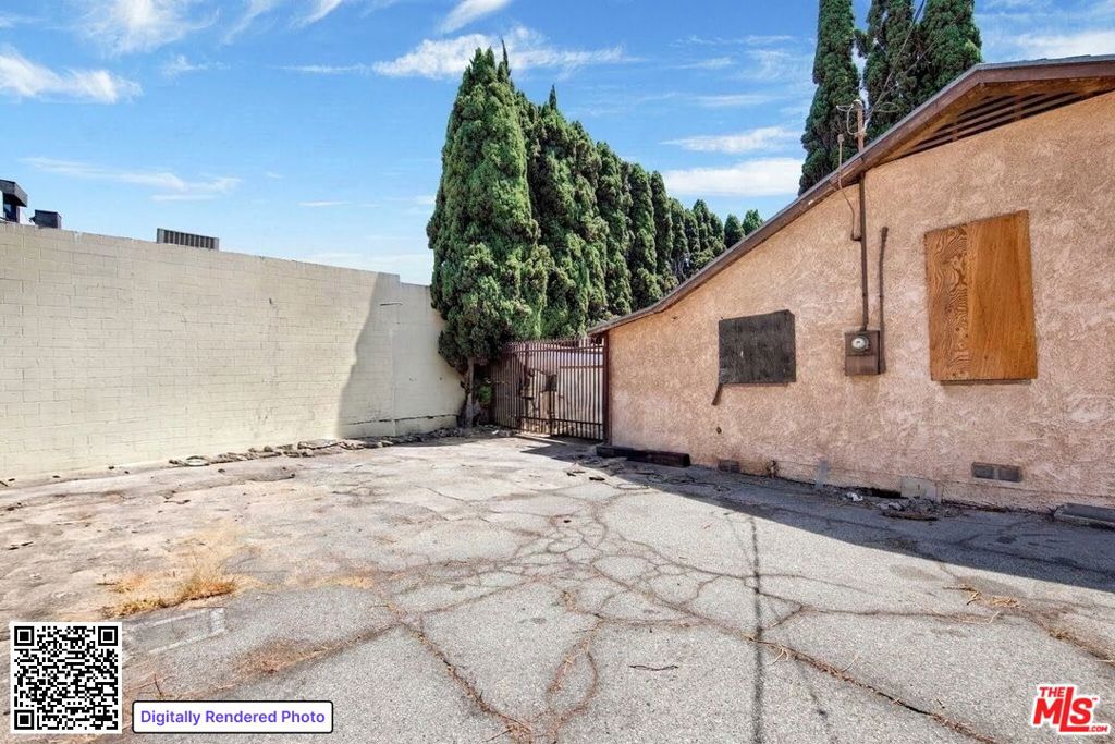 main property photo 12