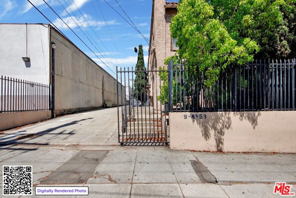main property photo 6