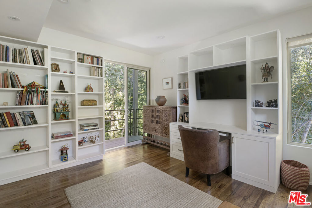 main property photo 45