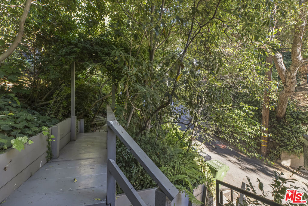 main property photo 54