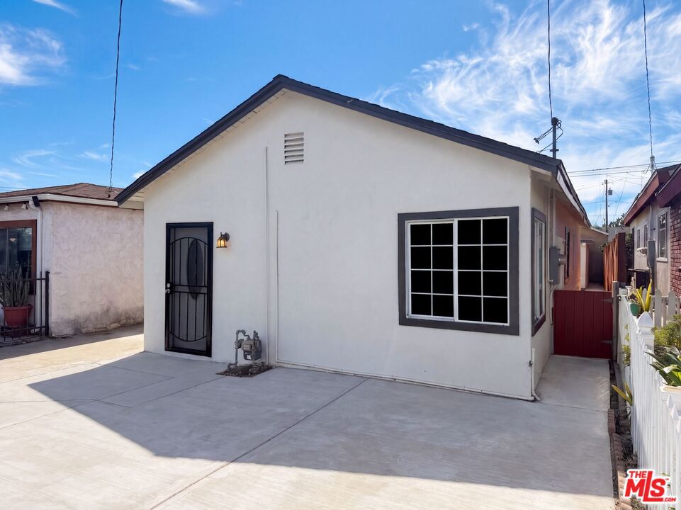 main property photo 22