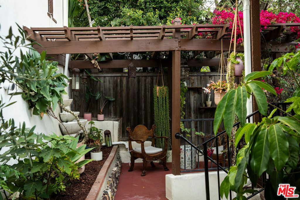 main property photo 67
