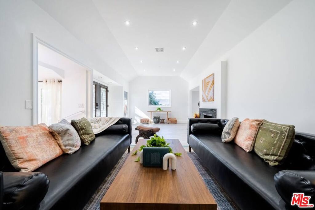 main property photo 68