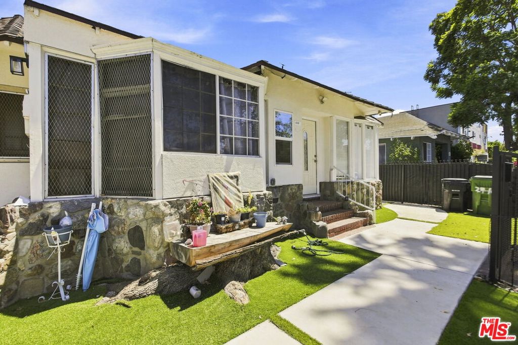 main property photo 6