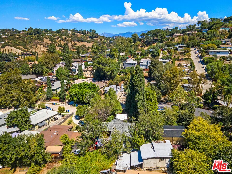 main property photo 59