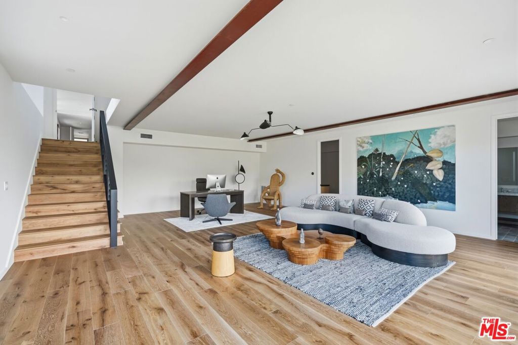 main property photo 49