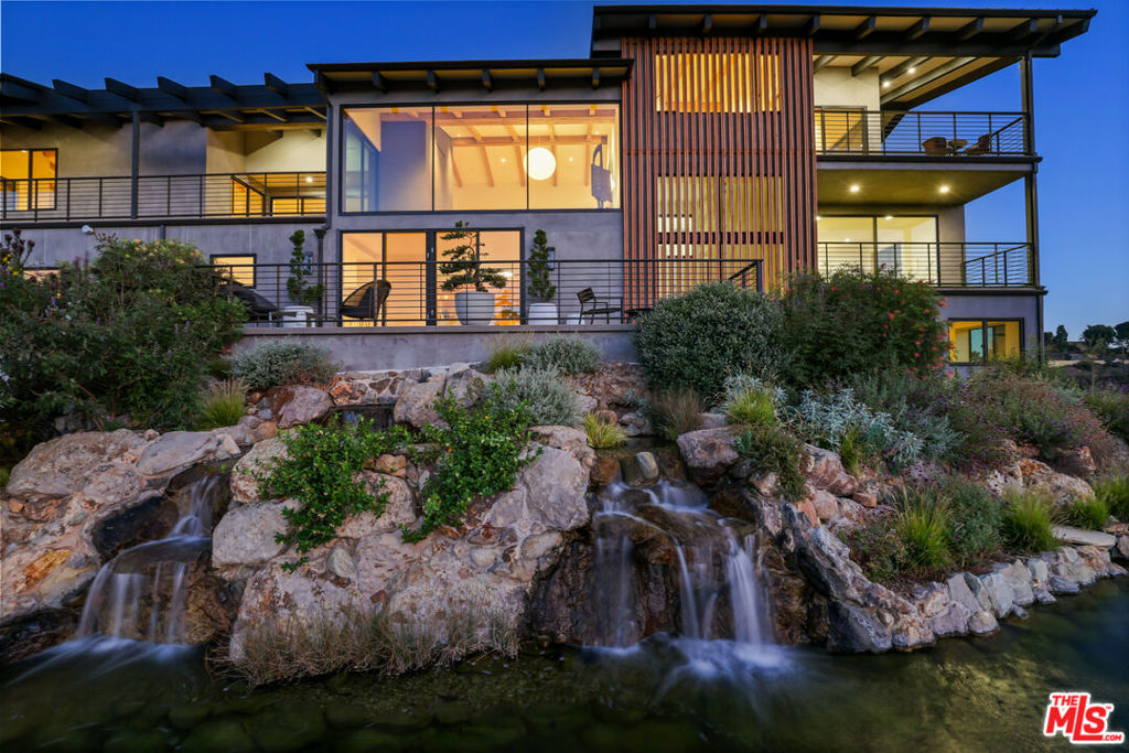 main property photo 74