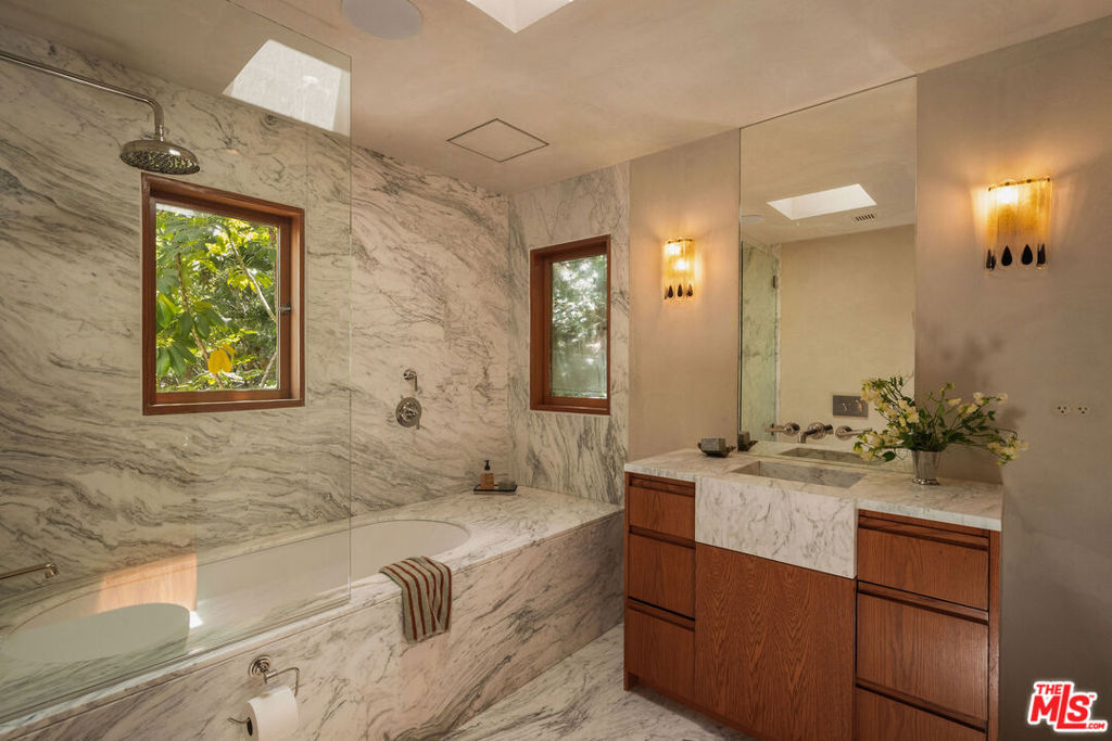 main property photo 64