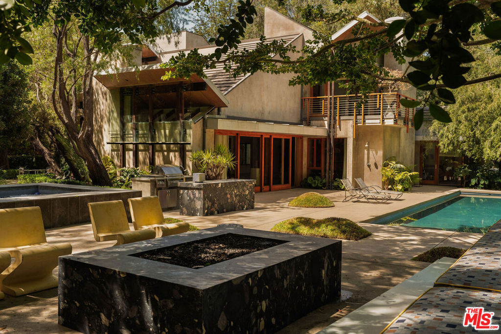 main property photo 66