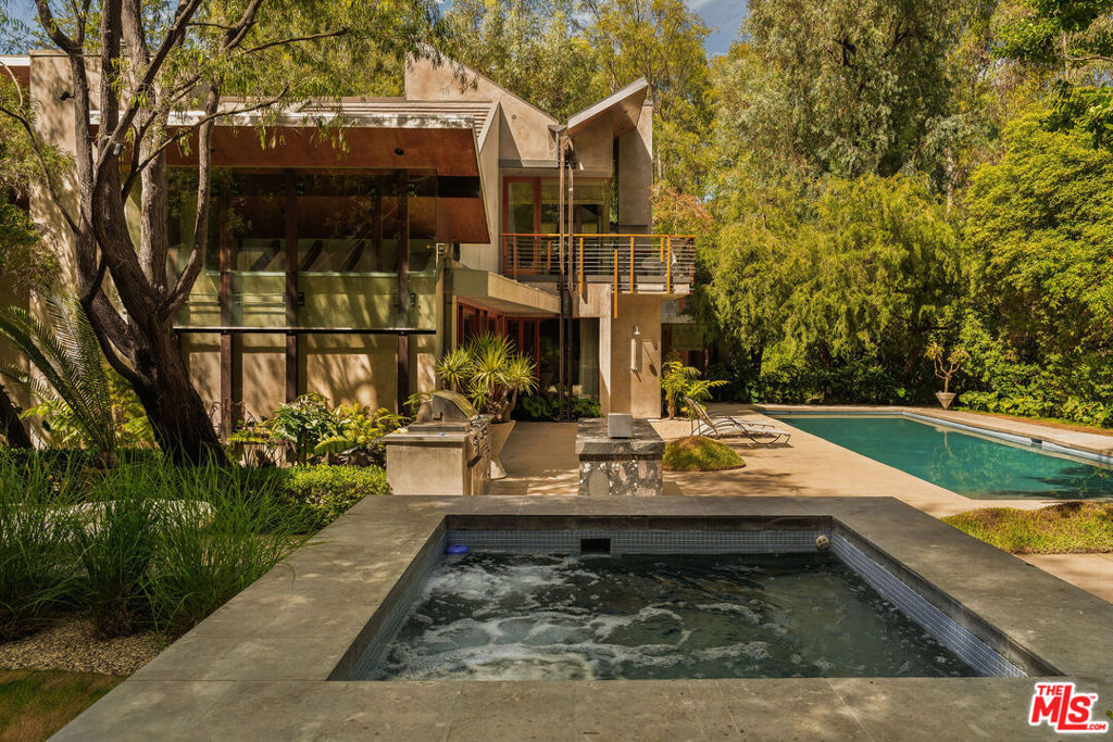 main property photo 69