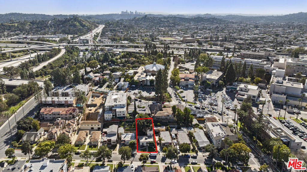 main property photo 5