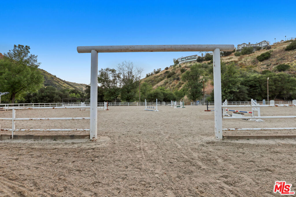 main property photo 60