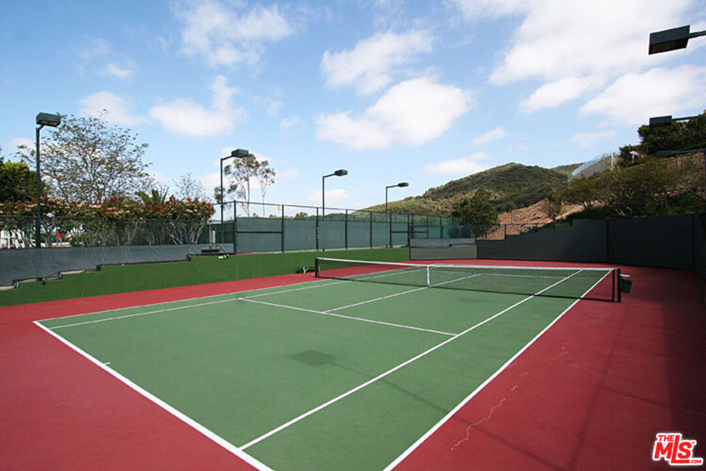 main property photo 46