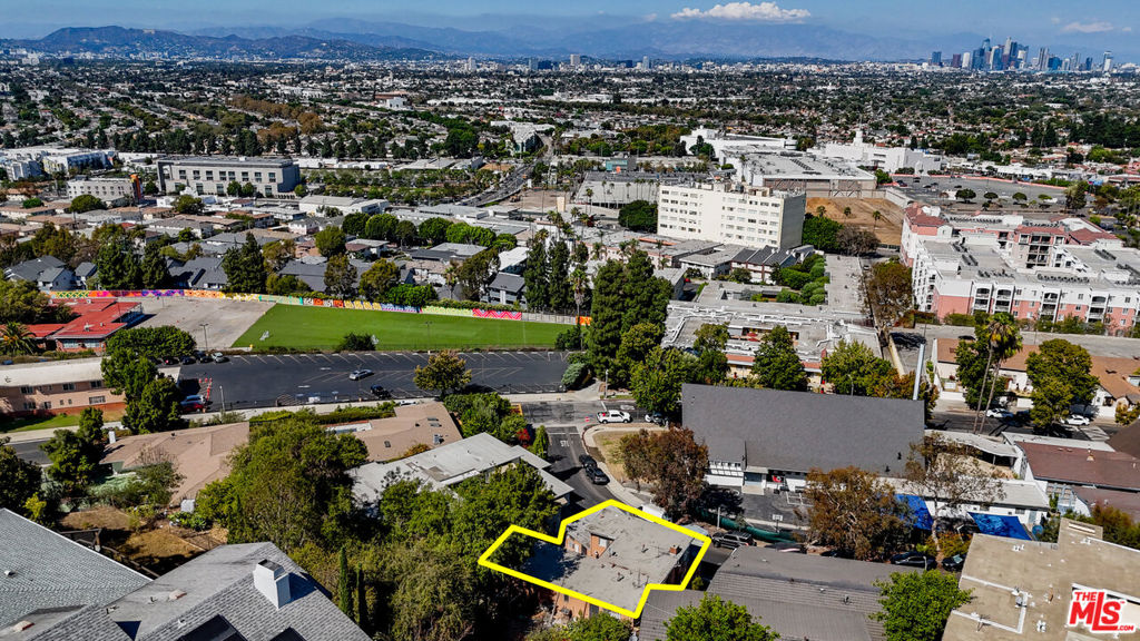 main property photo 8