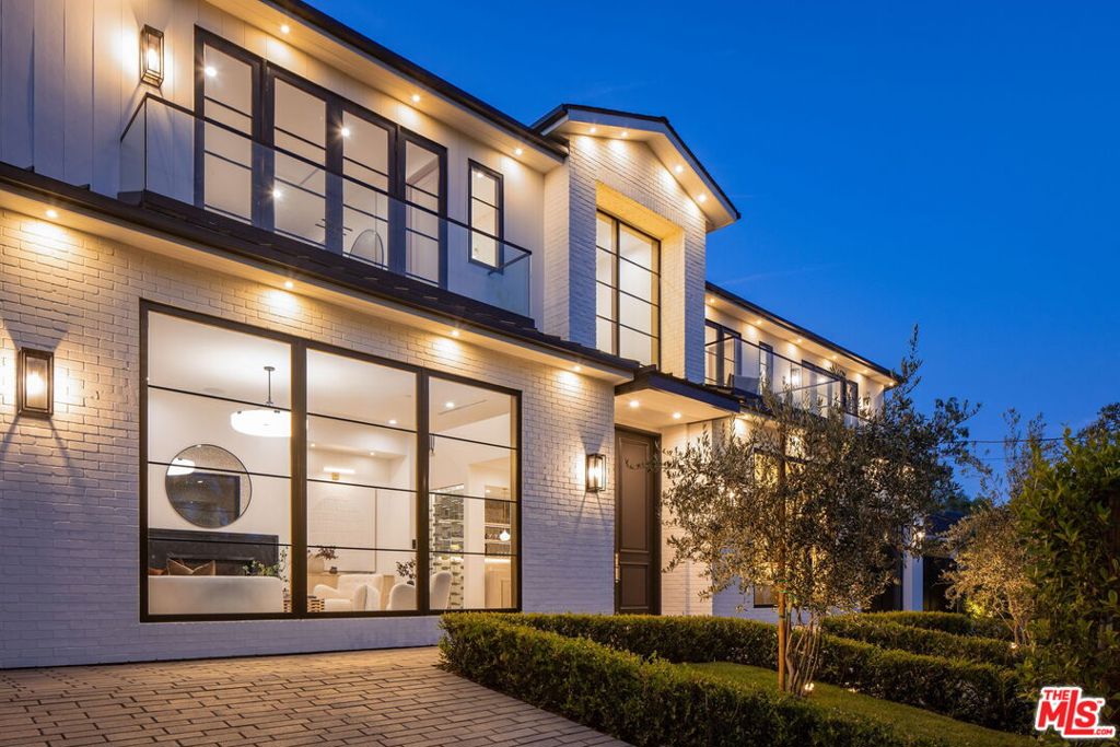 main property photo 44