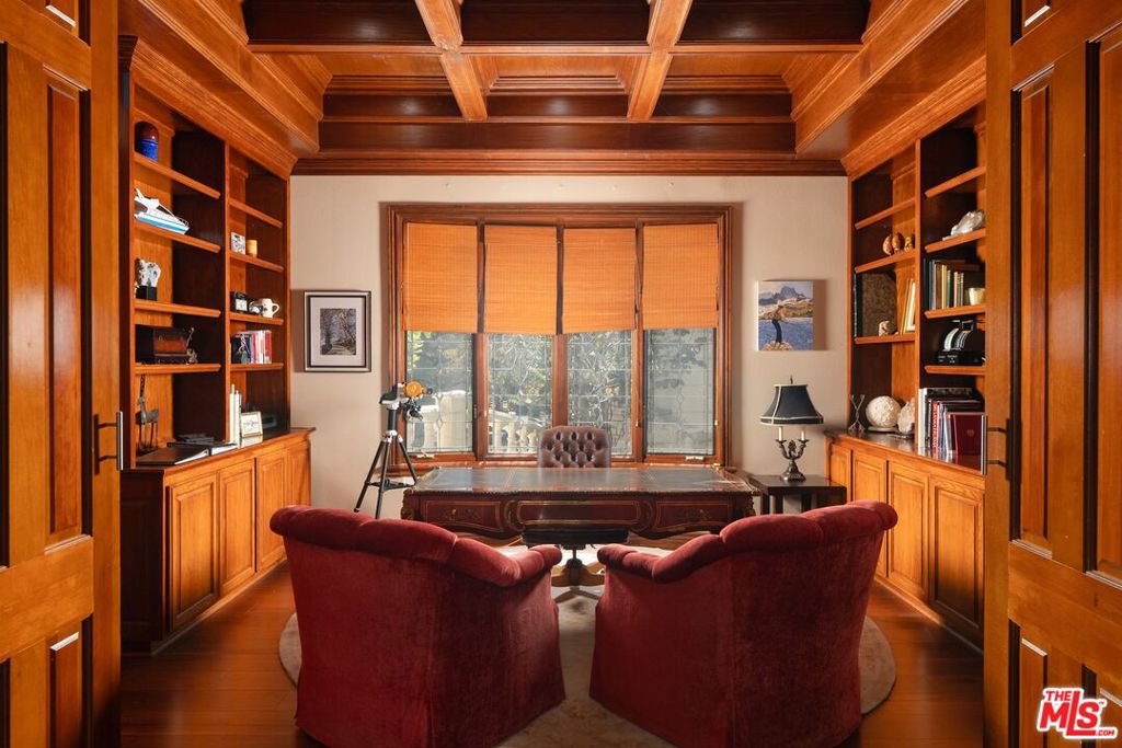 main property photo 29