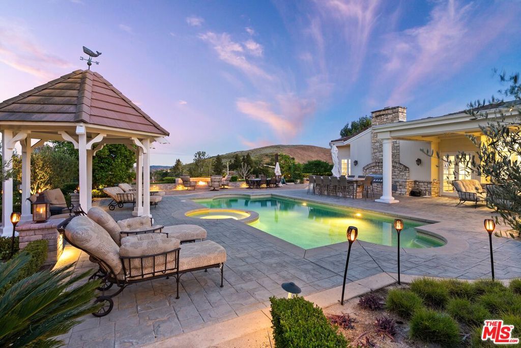 main property photo 59