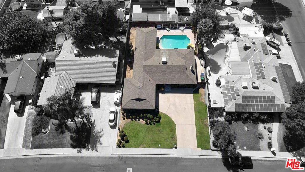 main property photo 58