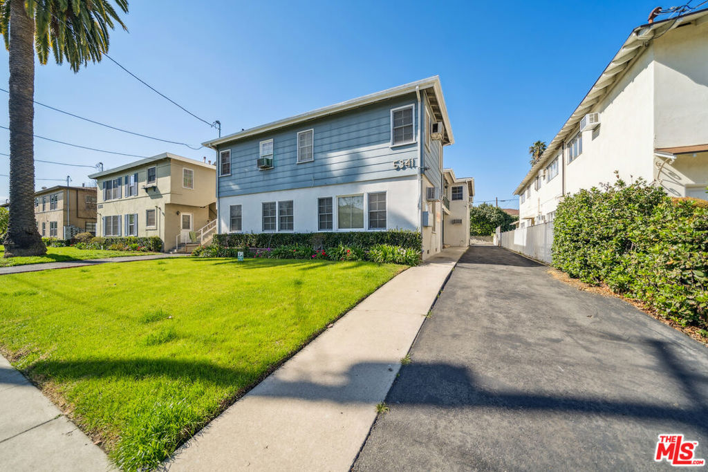 main property photo 17