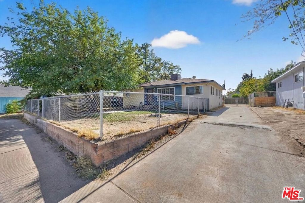 main property photo 2