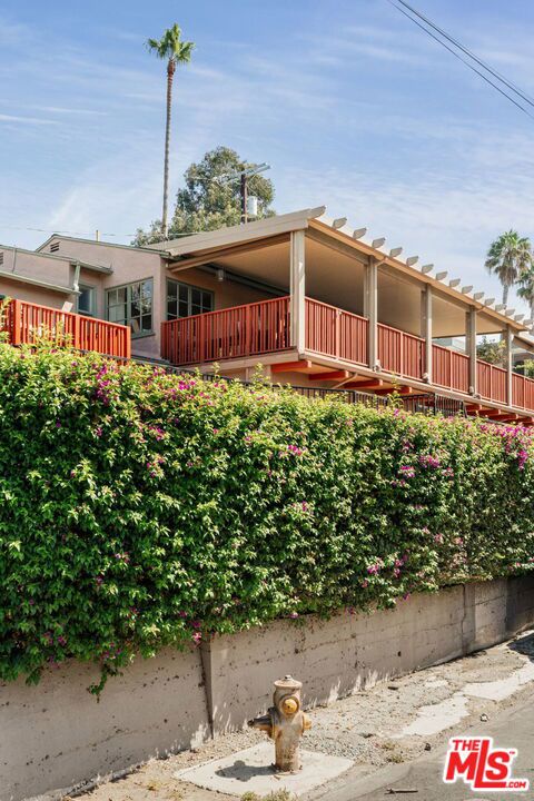 main property photo 50