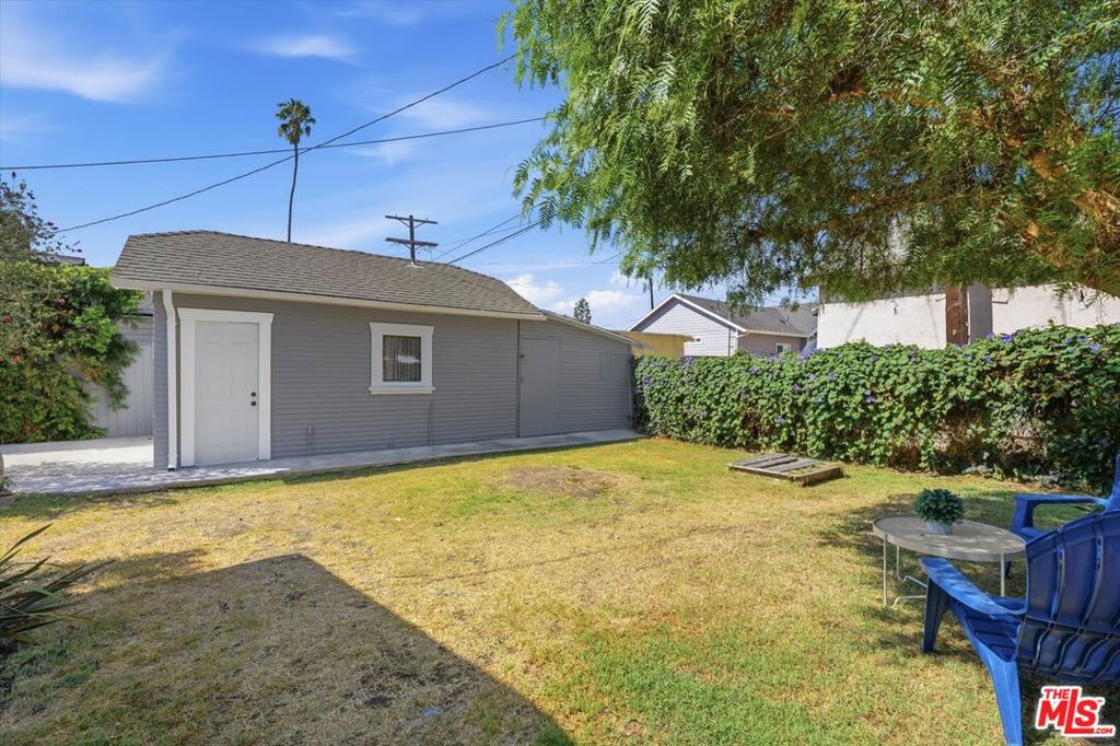 main property photo 40