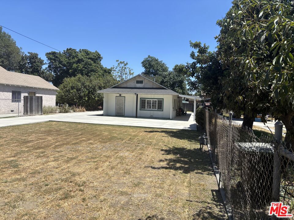 main property photo 15
