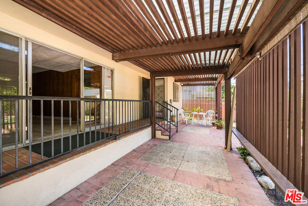 main property photo 27