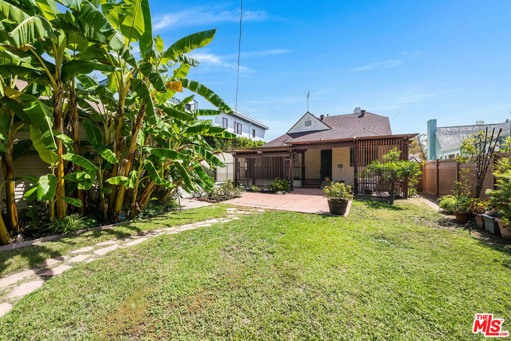 main property photo 29