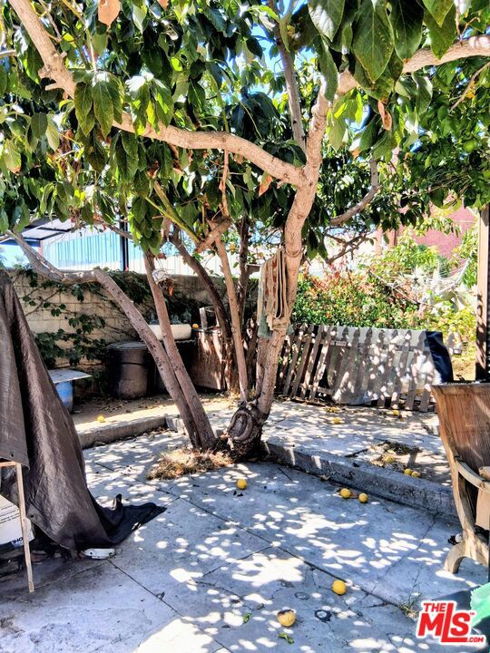 main property photo 16