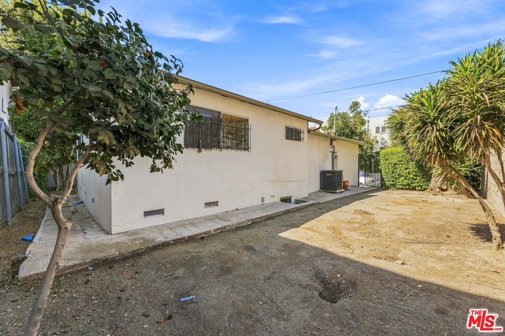 main property photo 30