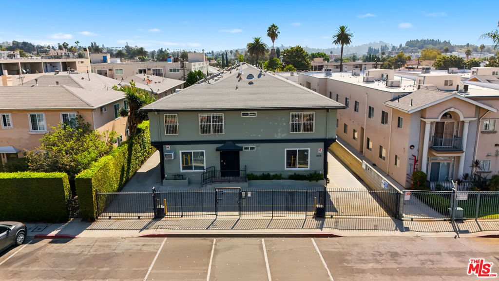 main property photo 12
