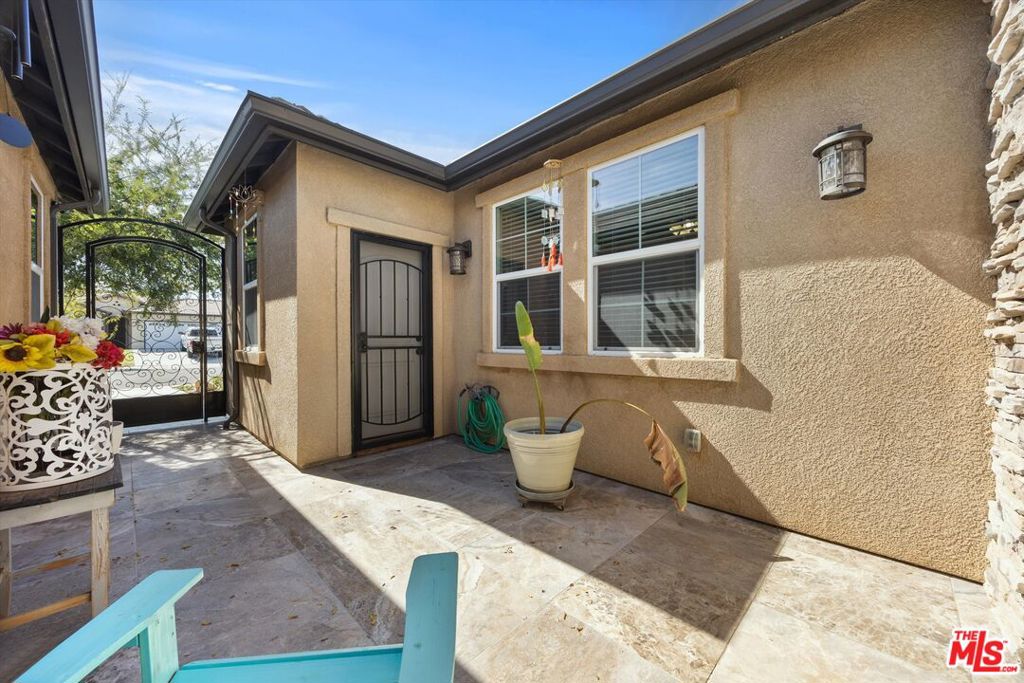 main property photo 33