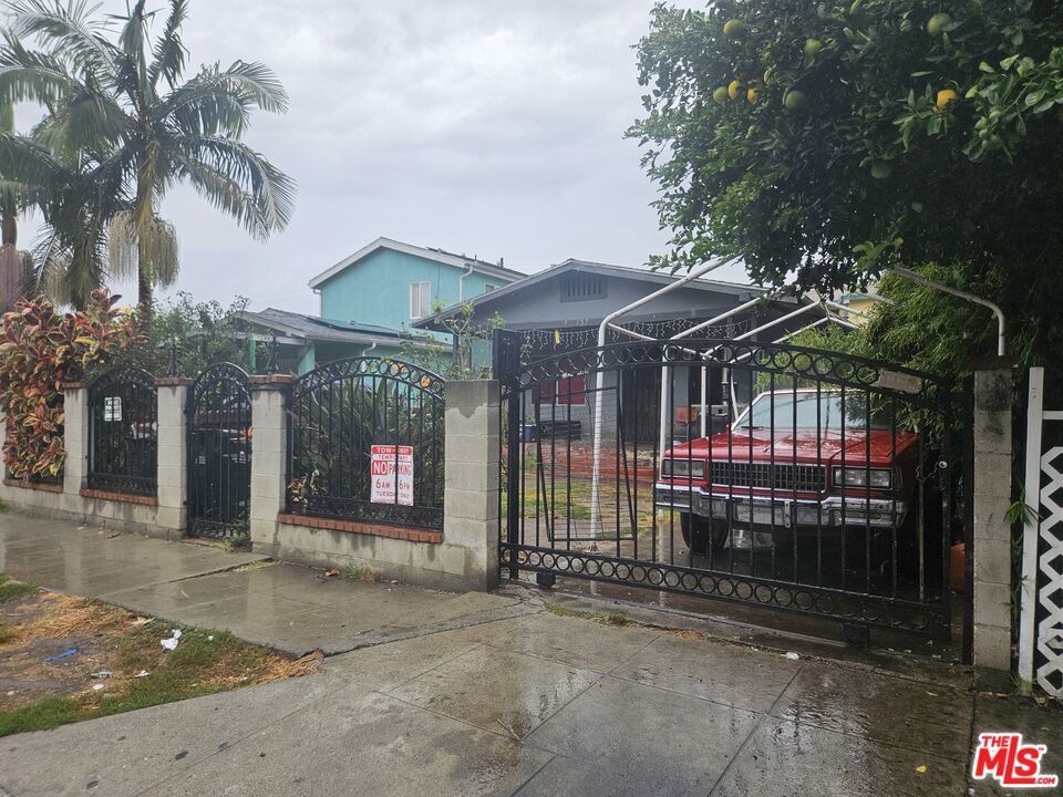 main property photo 10