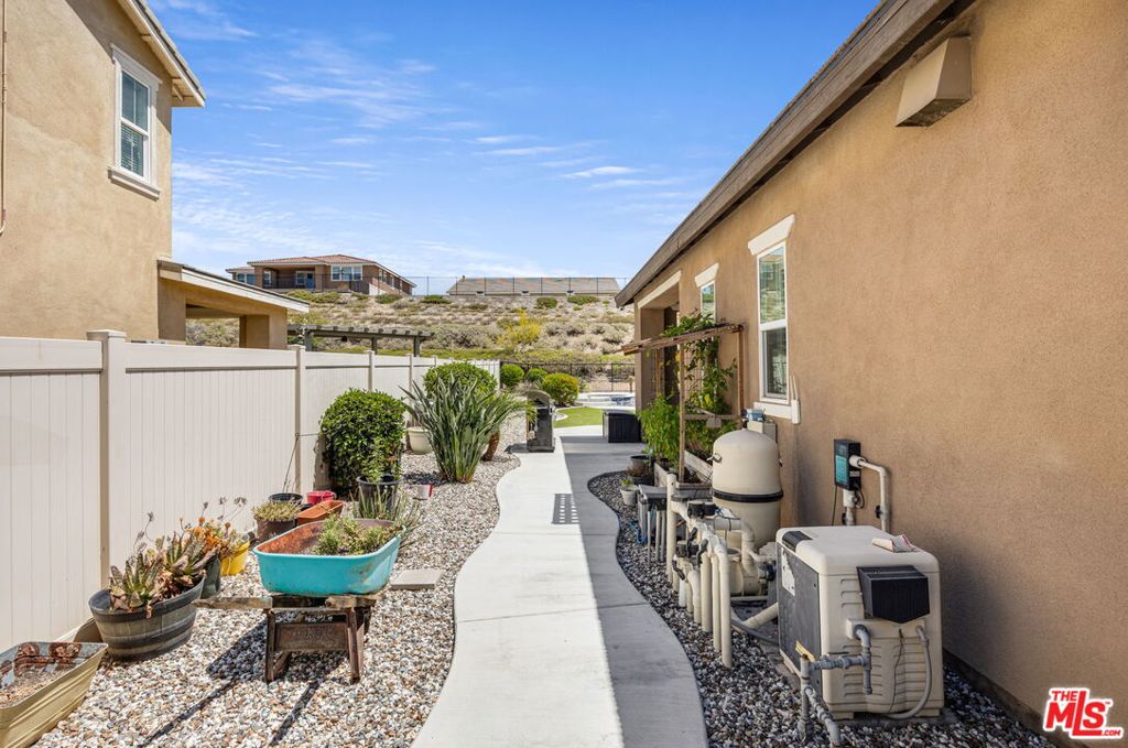 main property photo 60