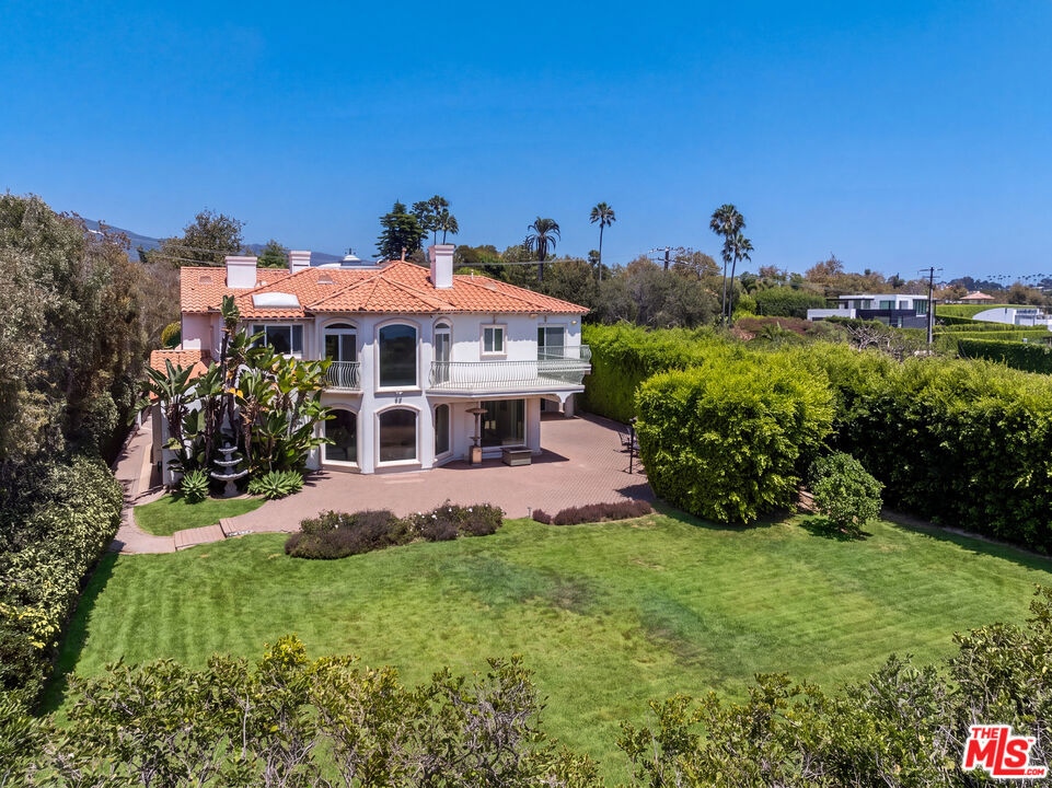 main property photo 3