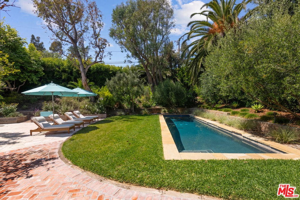 main property photo 44