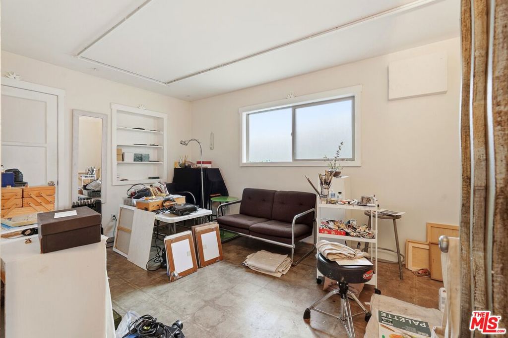 main property photo 51