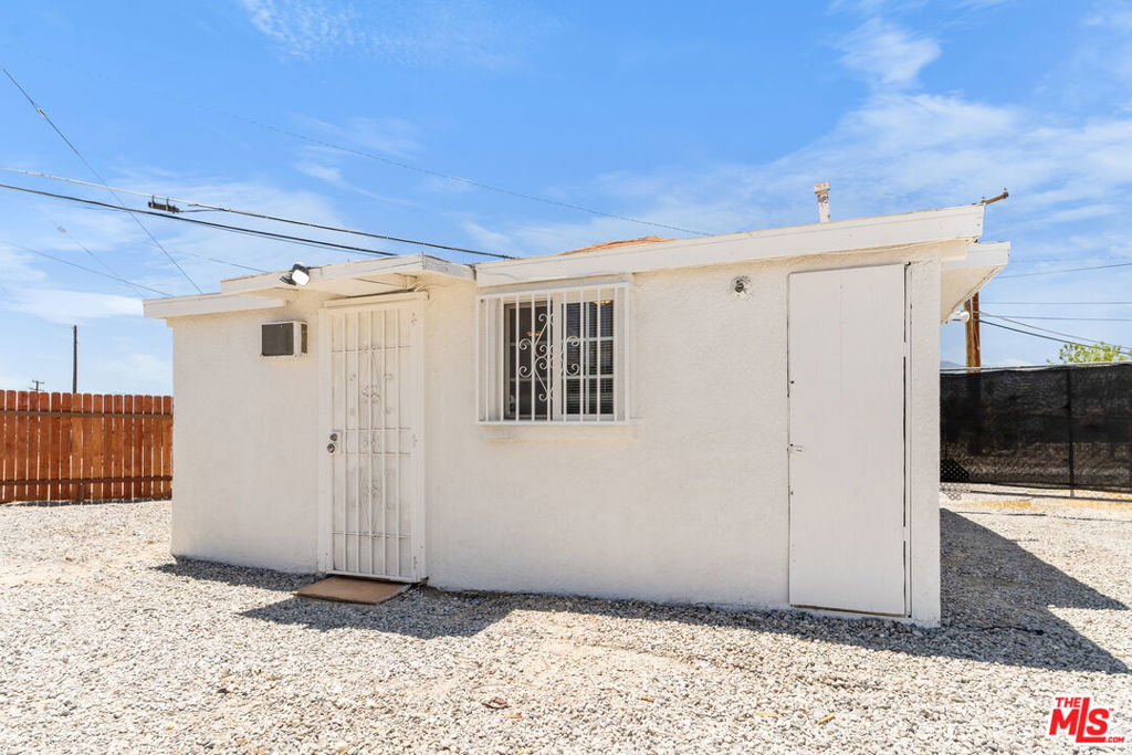 main property photo 24