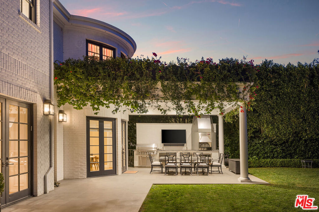 main property photo 25