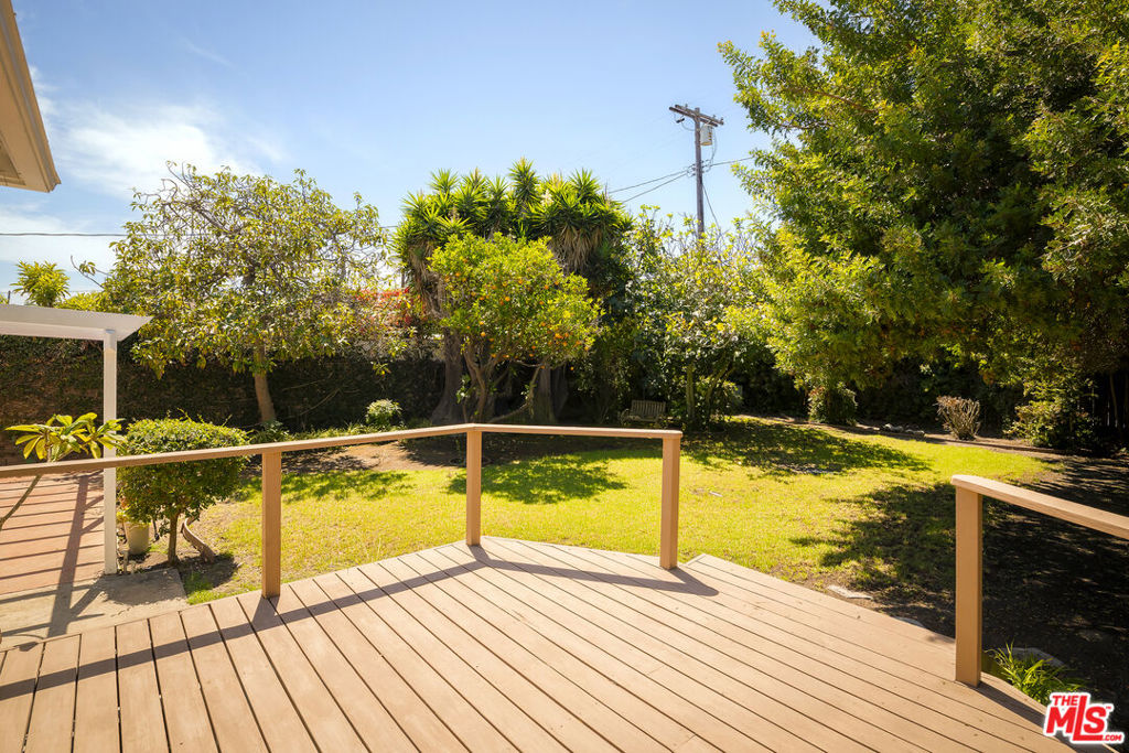 main property photo 22