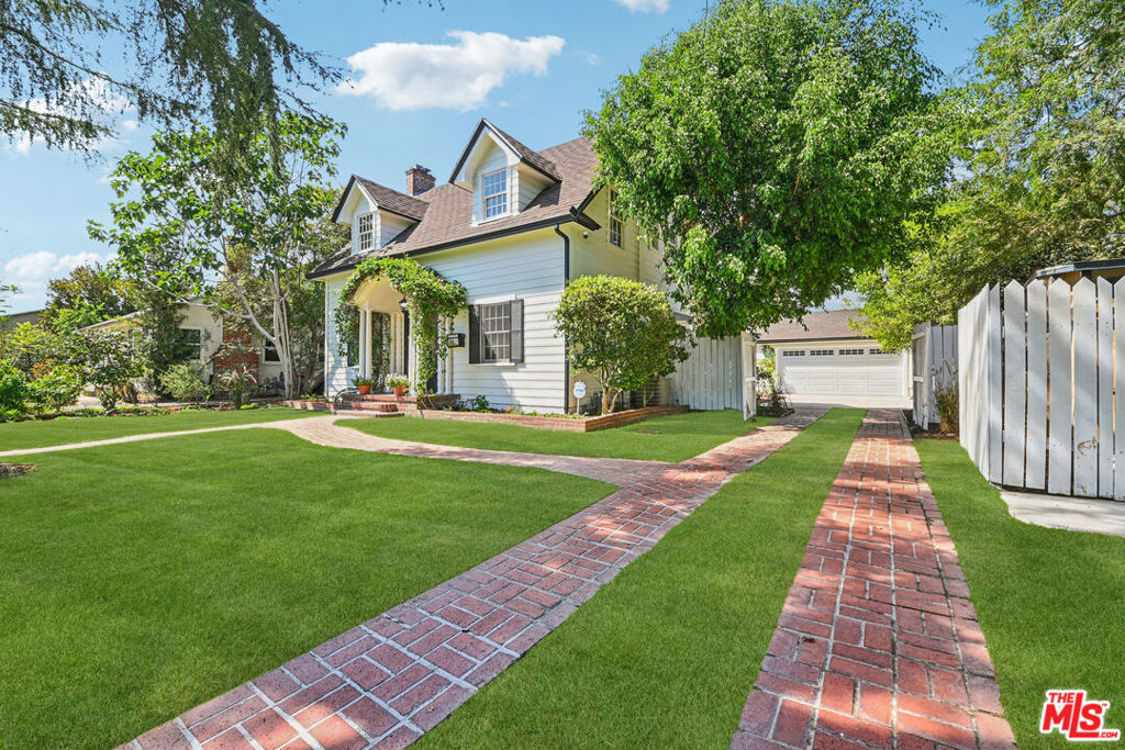 main property photo 1